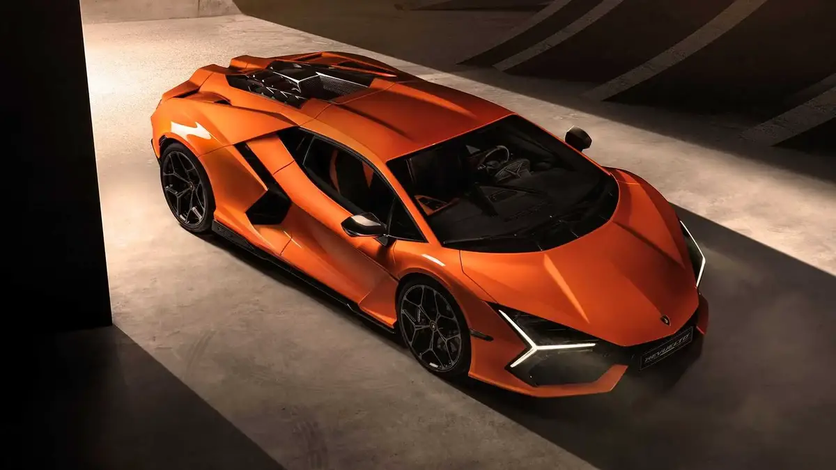 Lamborghini Revuelto: A Lamborghini with front-wheel drive? - All cars news