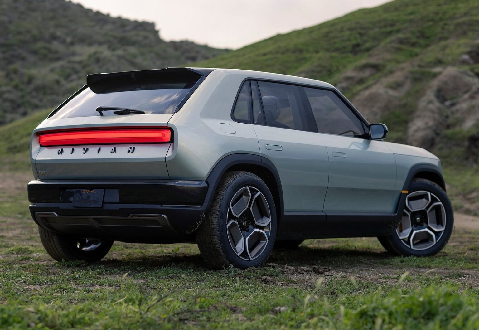 Trois nouveaux modèles Rivian : R2, R3 et RX3 - All cars news